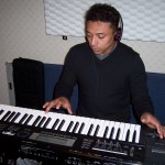 Juan records keys with Grupo David