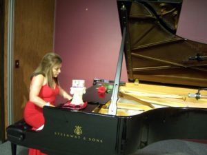 Carmelita de la Guardia playing "The Sicilian Heart"